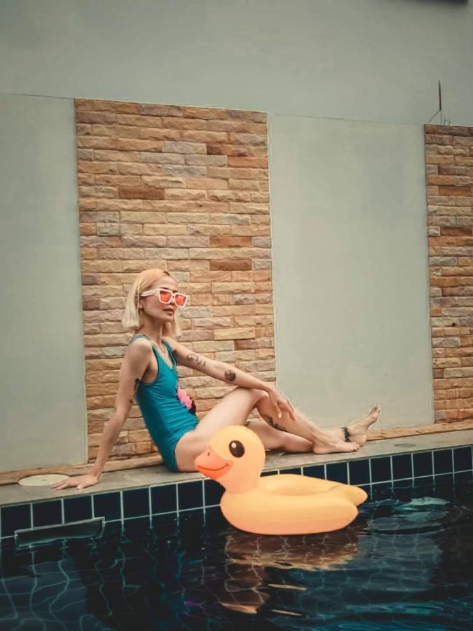 สโลไลฟ์ ปาร์ตี้ พูลวิลล่า Slowlife Party Hua-hin Pool HHQ
